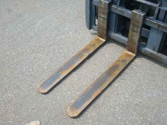 ขายฟอร์คลิฟต์ NISSAN  2.5 TON ( SPECS JAPAN ) เกียร์ AT  เสายกสูง 3 เมตร ใช้งานประหยัด 2 ระบบ , สภาพเดิมแท้จากญี่ปุ่น   สีเดิมและตัวถังสภาพเดิมจากญี่ปุ่น