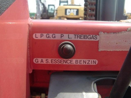 ขายฟอร์คลิฟต์ NISSAN  2.5 TON ( SPECS JAPAN ) เกียร์ AT  เสายกสูง 3 เมตร ใช้งานประหยัด 2 ระบบ , สภาพเดิมแท้จากญี่ปุ่น   สีเดิมและตัวถังสภาพเดิมจากญี่ปุ่น