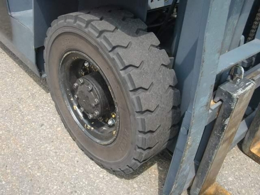 ขายฟอร์คลิฟต์ NISSAN  2.5 TON ( SPECS JAPAN ) เกียร์ AT  เสายกสูง 3 เมตร ใช้งานประหยัด 2 ระบบ , สภาพเดิมแท้จากญี่ปุ่น   สีเดิมและตัวถังสภาพเดิมจากญี่ปุ่น