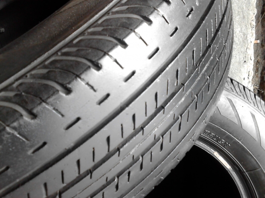 205/70R15  BRIDGESTONE DURAVIS R611 TEL.081-427-3941