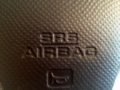 พวงมาลัย AIRBAG 3 ก้าน TOYOTA 2012 สวยไม่มีตำหนิ ตจวส่งได้ครับ