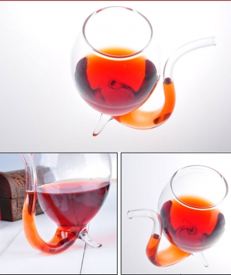 แก้วน้ำแวมไพร์