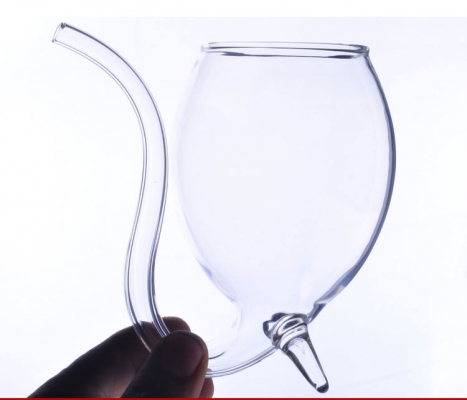 แก้วน้ำแวมไพร์