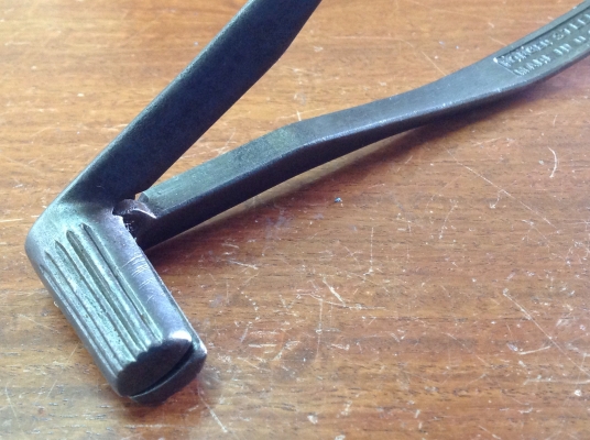 ขายคีมถอดขั้วแบตเตอรี่โบราณ BLUE BIRD NO.20