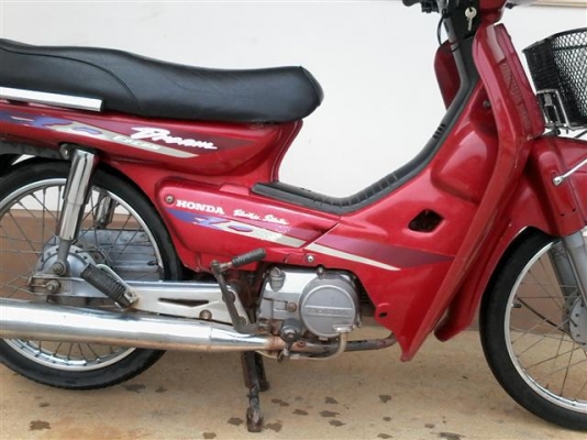 ขายดรีมเอ็กเซสทะเบียนพร้อมโอนรถเดิมเครื่องดีสีสวยทะเบียนขาดปี 55 ขาย 8900 บาท