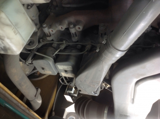 ต้องการขายรถ komatsu fd35 เครื่องยนต์ ดีเซล เกียร์ออโต้