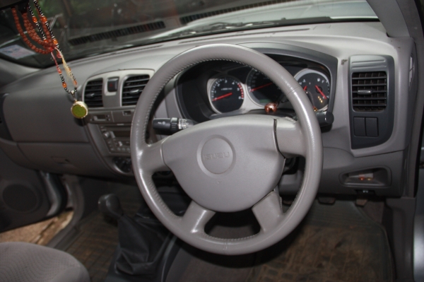 ขาย Isuzu Dmax 4 ประตู รถที่บ้าน