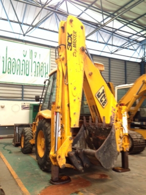 รถตักหน้าขุดหลัง JCB 3CX S/N:0922952 นำเข้าเองจากอิตาลี สนใจโทร. 080-6565422 (หนิง)