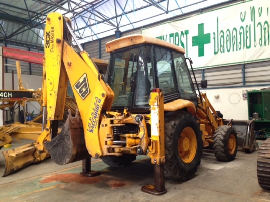รถตักหน้าขุดหลัง JCB 3CX S/N:0922952 นำเข้าเองจากอิตาลี สนใจโทร. 080-6565422 (หนิง)