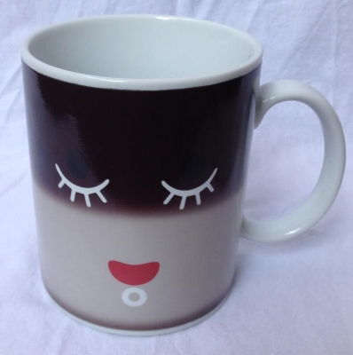 แก้วเปลี่ยนสีตามอุณหภูมิ Morning mug