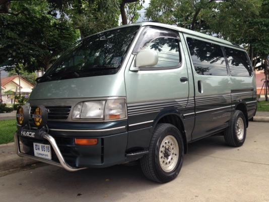 ..........TOYOTA SUPERCUSTOM 4WD ...............