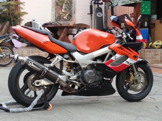 วุฒินนบุรี// VTR1000f ปี98 สภาพหล่อๆท่อแต่งโหดๆสีสวยเครื่องแน่ๆคับอินวอย+สรรพสารมิตร