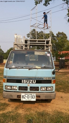 ขาย รถ 4 ล้อ เครื่องยนต์ อีซูสุ 88 แรง 4 สูบ  กระบะบรรทุก  สนใจสอบถาม 089-096 2657