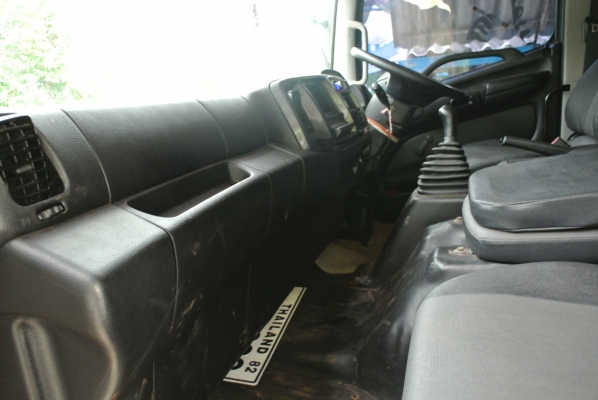 HINO FG เจ้าของซื้อเงินสดมาราคา 2,050,000 บาทค่ะ ไปจันทรบุรี HINO FG เจ้าของซื้อเงินสดมาราคา 2,050,000 บาทค่ะ ไปจันทรบุรี