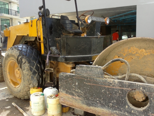 บริการซ่อมเครื่องจักรกลหนัก ระบบไฮดรอลิค  เกียร์ ทอร์ค  ระบบไฟฟ้า ระบบช่วงล่าง เบรค  ตัวเดิน