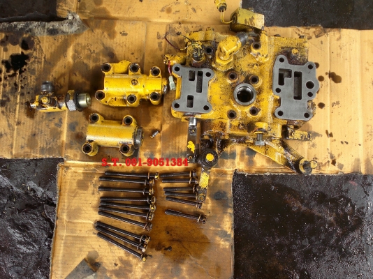 บริการซ่อมเครื่องจักรกลหนัก ระบบไฮดรอลิค  เกียร์ ทอร์ค  ระบบไฟฟ้า ระบบช่วงล่าง เบรค  ตัวเดิน