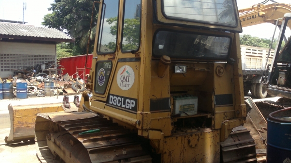 บริการซ่อมเครื่องจักรกลหนัก ระบบไฮดรอลิค  เกียร์ ทอร์ค  ระบบไฟฟ้า ระบบช่วงล่าง เบรค  ตัวเดิน