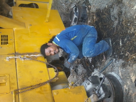 บริการซ่อมเครื่องจักรกลหนัก ระบบไฮดรอลิค  เกียร์ ทอร์ค  ระบบไฟฟ้า ระบบช่วงล่าง เบรค  ตัวเดิน