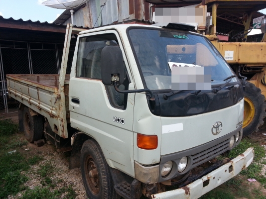TOYOTA  DYNA