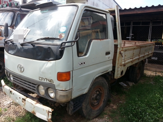 TOYOTA  DYNA