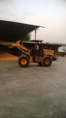 ขาย รถตักล้อยาง tcm l13-2 ใหม่ฝุดๆ สวยฝุดๆ