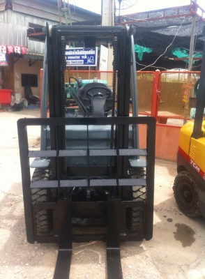 ขายด่วนน!! TOYOTA รุ่น 8 FG25 เสา 3 เมตร เกียร์ Auto ขายด่วนน!! TOYOTA รุ่น 8 FG25 เสา 3 เมตร เกียร์ Auto