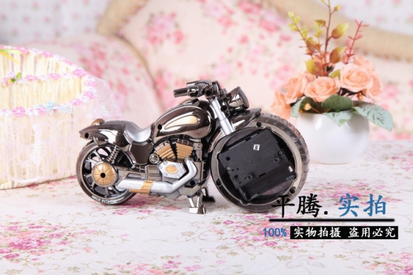 นาฬิการถมอเตอร์ไซต์ช็อปเปอร์