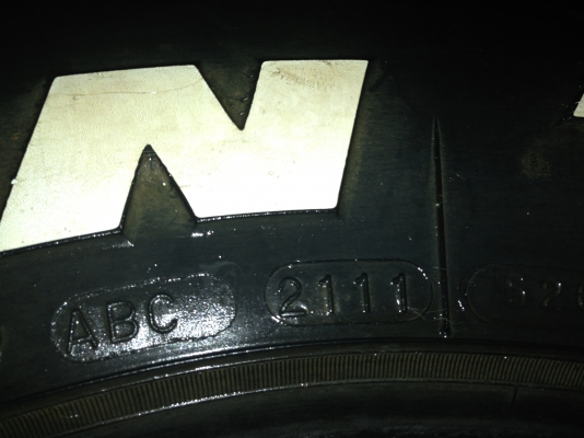 ยางมัทขอบ15 แม็กซิส764สภาพดีมากปี2011มี3เส้น