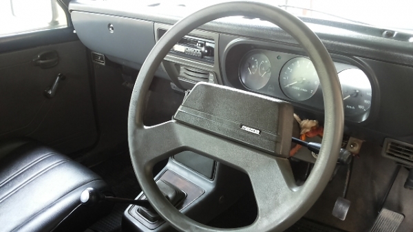 mazda familia 1993 ใส่หลังคาพร้อมค้าขายครับ