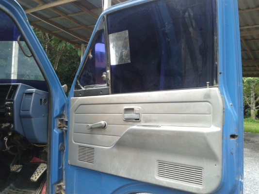 (ขายแล้วค่ ไป ภาค อีสาร)หกล้อดั้มอีซูสุ 115  แท้  เสี่ยสั่งลุย  (รถสวยเจ้าของจอดในโรงตลอด) พร้อมใช้ เล่มพร้อม..โอน