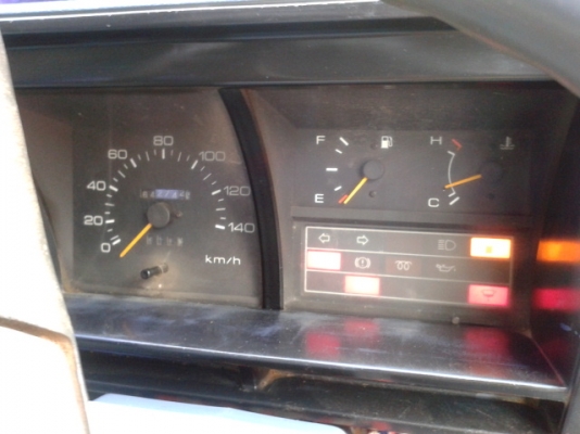 (ขายแล้วค่ ไป ภาค อีสาร)หกล้อดั้มอีซูสุ 115  แท้  เสี่ยสั่งลุย  (รถสวยเจ้าของจอดในโรงตลอด) พร้อมใช้ เล่มพร้อม..โอน