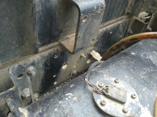 (ขายแล้วค่ ไป ภาค อีสาร)หกล้อดั้มอีซูสุ 115  แท้  เสี่ยสั่งลุย  (รถสวยเจ้าของจอดในโรงตลอด) พร้อมใช้ เล่มพร้อม..โอน