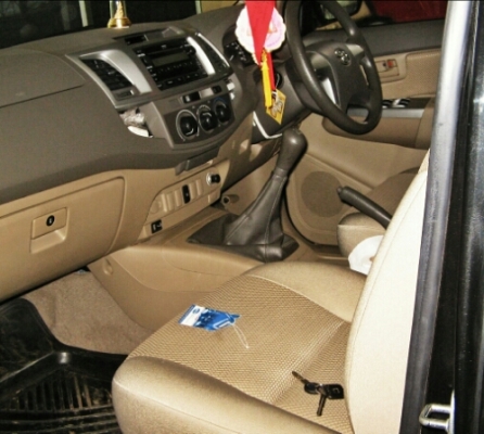 ขายดาวน์ 200000 รถ vigo champ 2.7 4ประตู ใช้น้อย