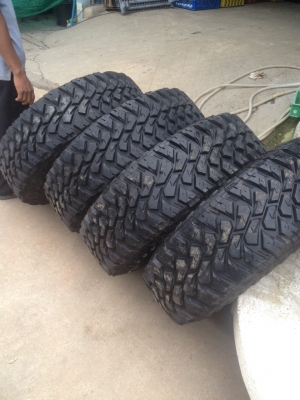 ขายยาง MAXXIS mud ขนาด 265/75/16  พร้อมล้อte37x  สภาพนางฟ้าครับ