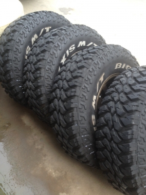 ขายยาง MAXXIS mud ขนาด 265/75/16  พร้อมล้อte37x  สภาพนางฟ้าครับ