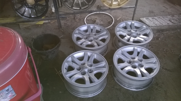 ขายล้อ TOYOTA D4Dขอบ15ชุดละ5800
