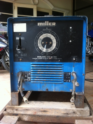 ตู้เชื่อมมิลเล่อ AIWA ACDC ไฟ 220 พร้อมใช้ ตู้เชื่อมมิลเล่อ AIWA ACDC ไฟ 220 พร้อมใช้