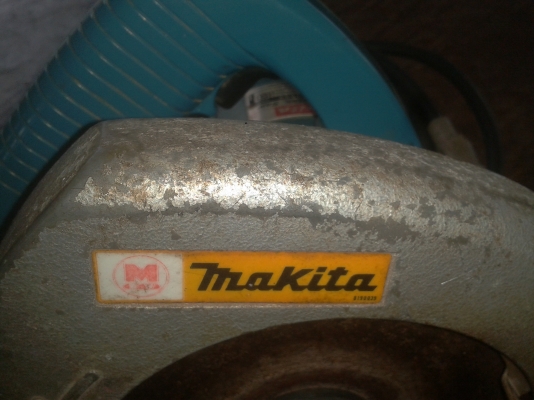 เลื่อยวงเดือน makita5800nb
