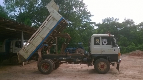 ขาย 6 ล้อดั้ม HINO เครื่อง HO7C 180 แรงม้า เฟืองท้าย FUSO พาวเวอร์ ทะเบียนพร้อมโอน