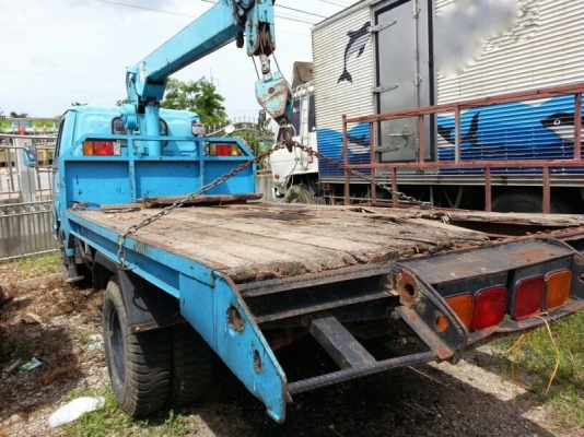 รถอีซูซุ 6 ล้อ NKR ติดเครน 2 ตัน. / 110 แรงม้า.  ( รถประกอบ )   สนใจติดต่อ 081 - 6079515