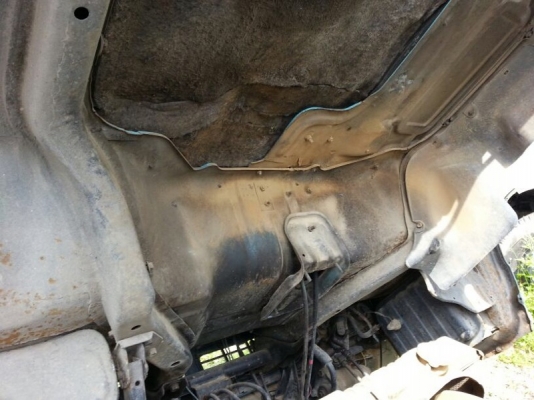 รถอีซูซุ 6 ล้อ NKR ติดเครน 2 ตัน. / 110 แรงม้า.  ( รถประกอบ )   สนใจติดต่อ 081 - 6079515