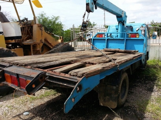 รถอีซูซุ 6 ล้อ NKR ติดเครน 2 ตัน. / 110 แรงม้า.  ( รถประกอบ )   สนใจติดต่อ 081 - 6079515