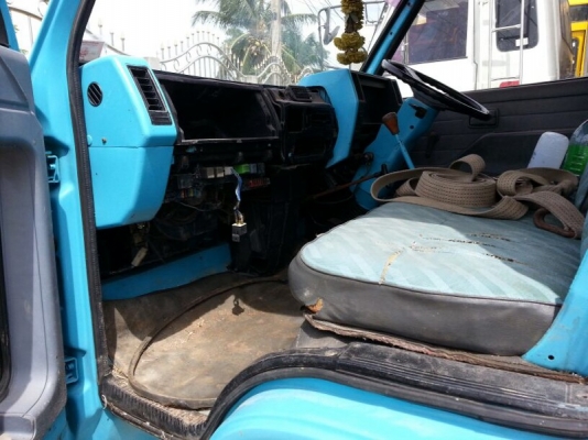 รถอีซูซุ 6 ล้อ NKR ติดเครน 2 ตัน. / 110 แรงม้า.  ( รถประกอบ )   สนใจติดต่อ 081 - 6079515