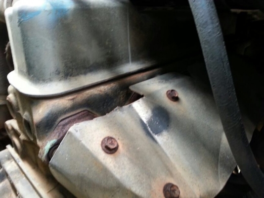 รถมิตซู 6 ล้อ ท้ายลาด  115 แรงม้า. ปี 40  ( รถห้างแท้  )   สนใจติดต่อ 081 - 6079515