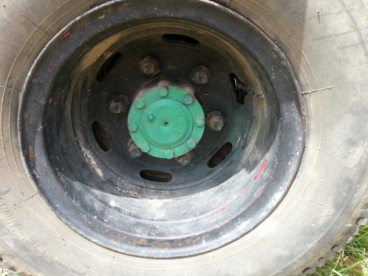 รถมิตซู 6 ล้อ ท้ายลาด  115 แรงม้า. ปี 40  ( รถห้างแท้  )   สนใจติดต่อ 081 - 6079515