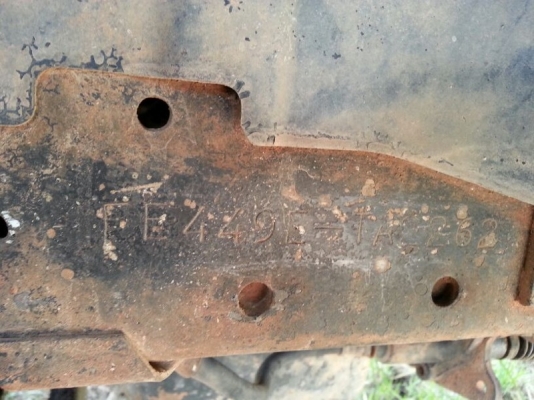 รถมิตซู 6 ล้อ ท้ายลาด  115 แรงม้า. ปี 40  ( รถห้างแท้  )   สนใจติดต่อ 081 - 6079515