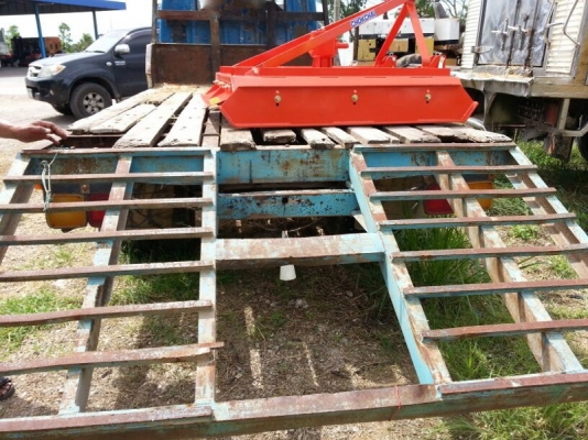 รถมิตซู 6 ล้อ ท้ายลาด  115 แรงม้า. ปี 40  ( รถห้างแท้  )   สนใจติดต่อ 081 - 6079515