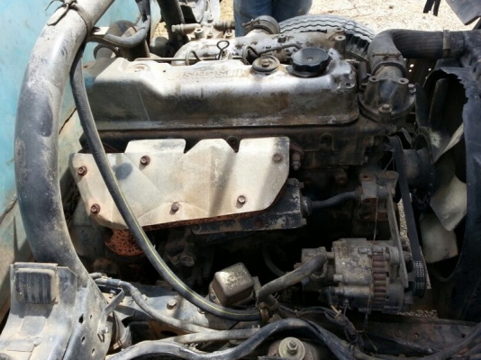 รถมิตซู 6 ล้อ ท้ายลาด  115 แรงม้า. ปี 40  ( รถห้างแท้  )   สนใจติดต่อ 081 - 6079515