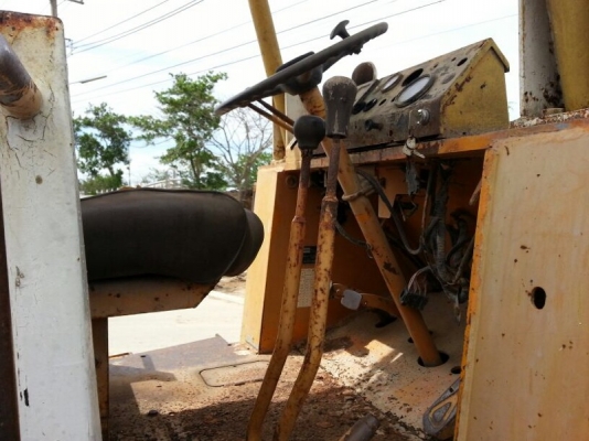 รถตัก KOMATSU  510.  สนใจติดต่อ  081 - 6079515