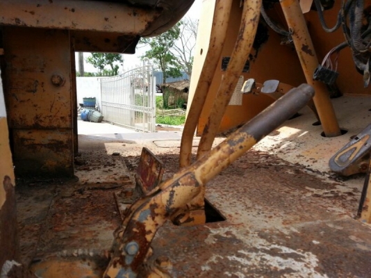 รถตัก KOMATSU  510.  สนใจติดต่อ  081 - 6079515